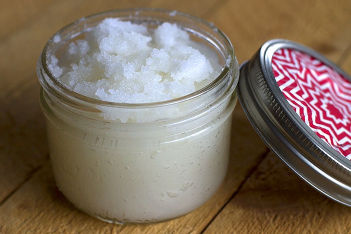 Moisturizing Hand Scrub - Recipes with Essential Oils